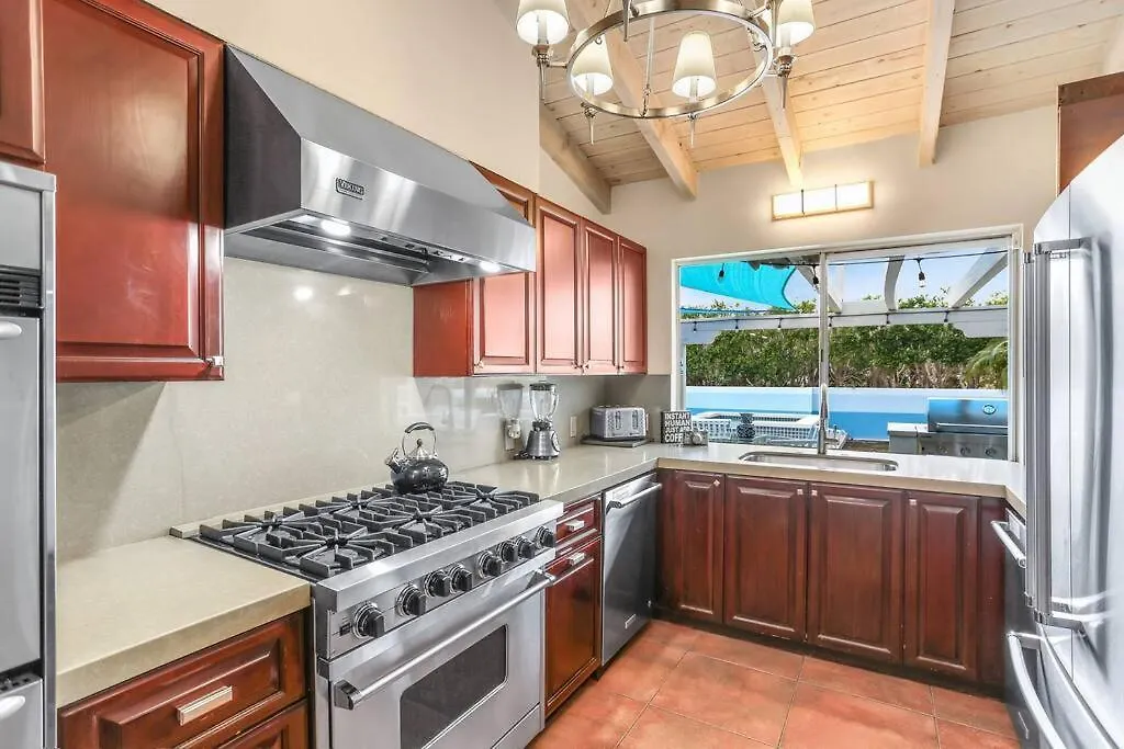 Near Downtown Palm Springs, 7 Bd 7 Bth, 80Ft Pool, Pickleball 0*,