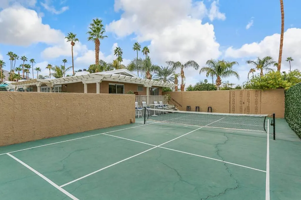 Near Downtown Palm Springs, 7 Bd 7 Bth, 80Ft Pool, Pickleball Villa