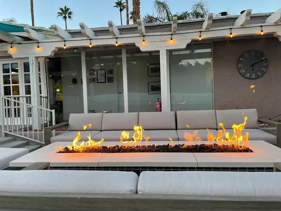 Near Downtown Palm Springs, 7 Bd 7 Bth, 80Ft Pool, Pickleball